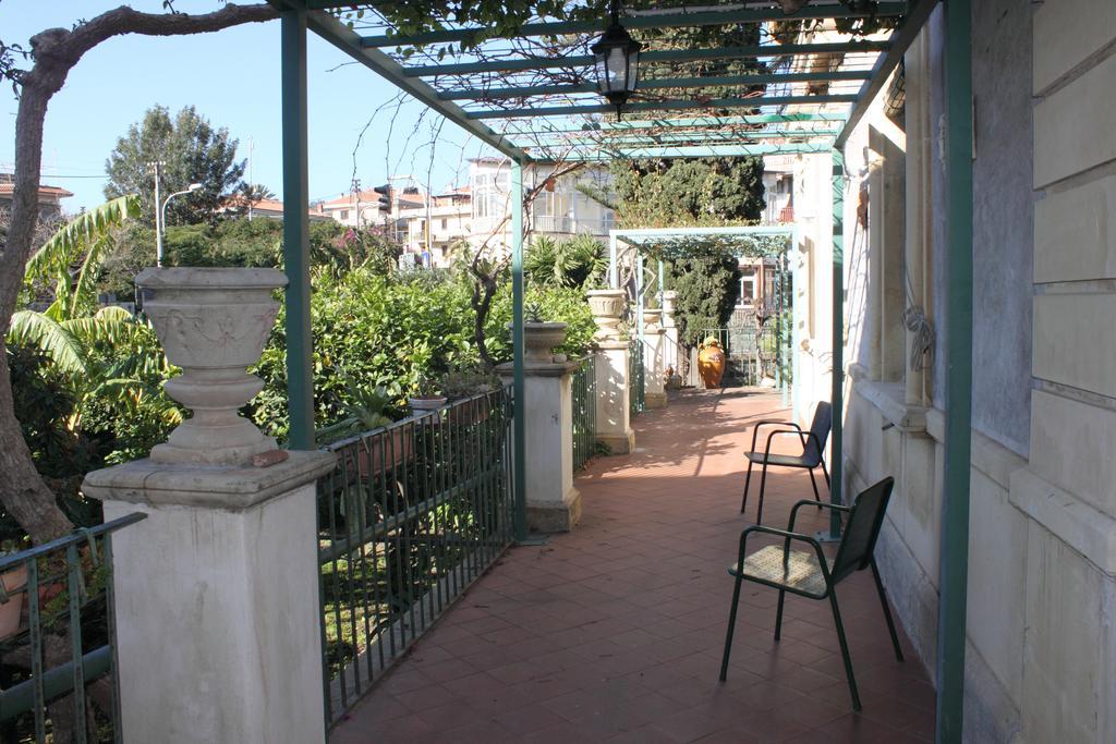 Villa Manasse Aci Castello Oda fotoğraf